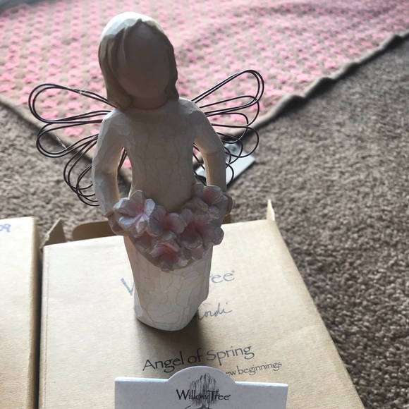 Willow Tree Angels - Autumn & Spring seasons - Picture 5 of 5